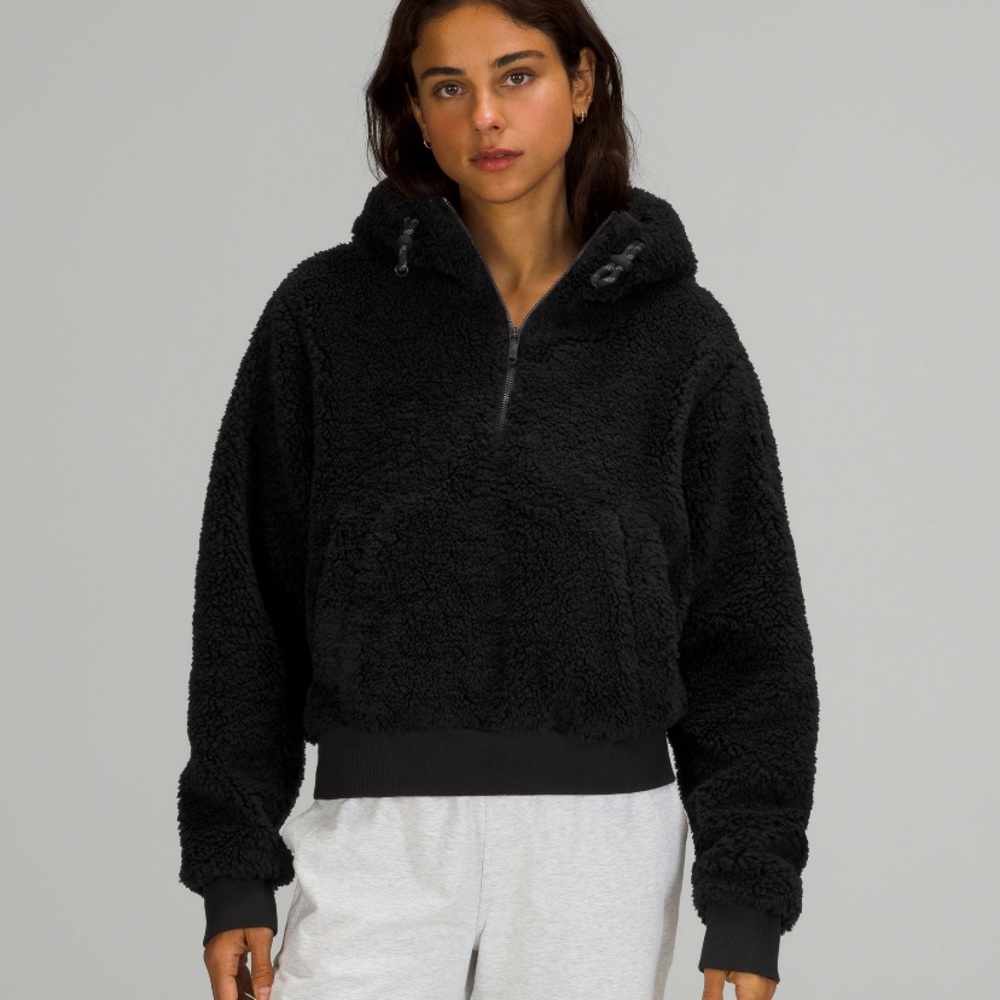 Lululemon Textured Fleece 1/2 zip size 8